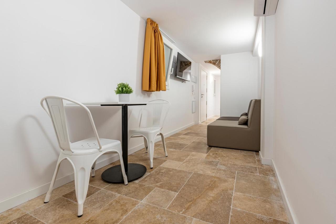 Apartamento Bajo Interior Sin Ventana En Barri Port Maritim Tarragona Exterior foto