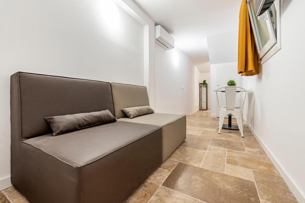 Apartamento Bajo Interior Sin Ventana En Barri Port Maritim Tarragona Exterior foto